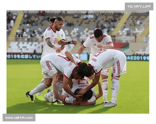 伊朗世预赛启用阿扎迪球场新看台 10万人创亚洲预赛历史新纪录